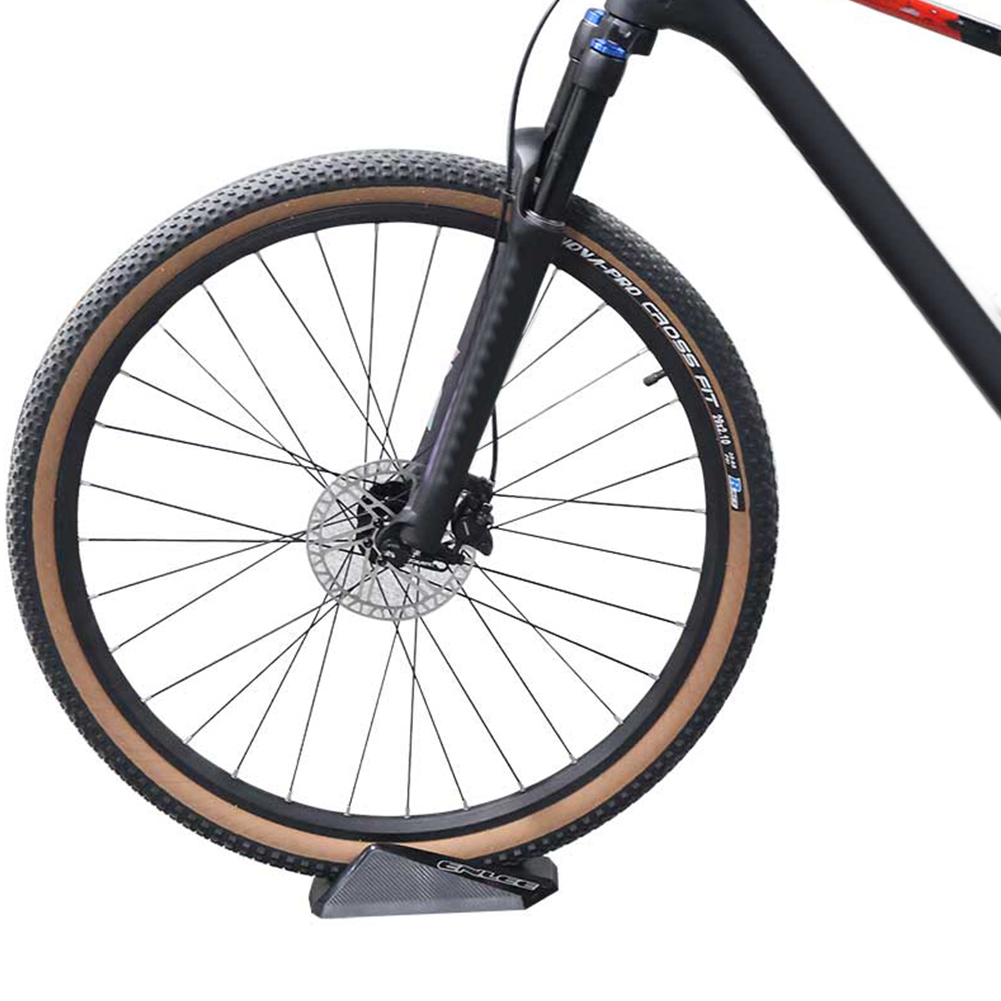 كتلة رفع العجلات الأمامية للدر - مراجعة Bike Trainer Front Wheel Riser Block وسعره