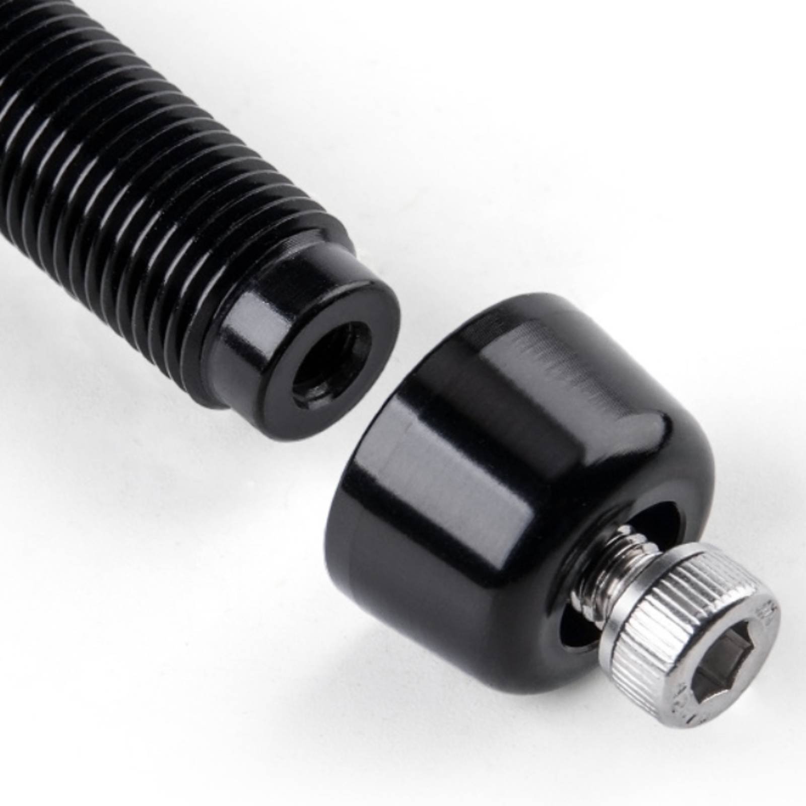 محول محور الدراجة الهوائية الق - مراجعة Thru Axle Adapter For Bike Trainer وسعره